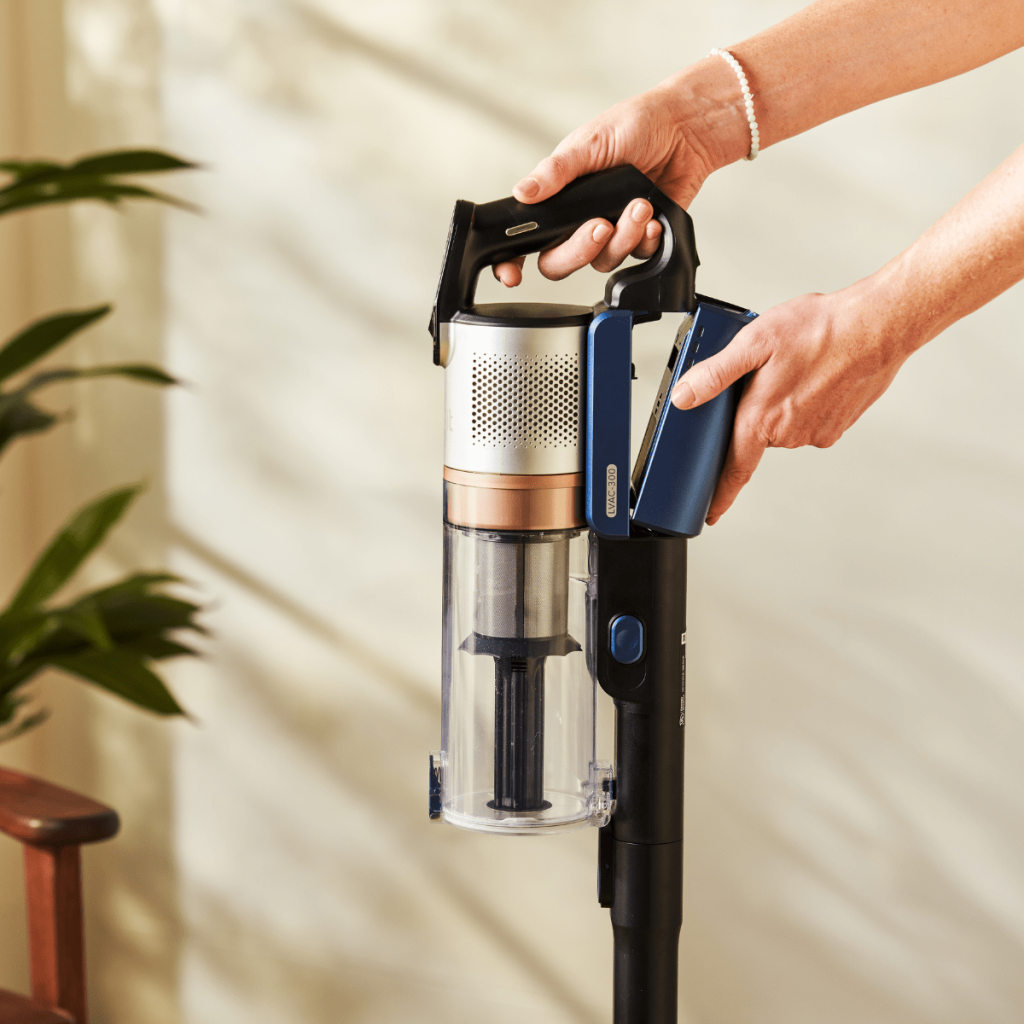 AeroClean Cordless Vacuum Cleaner